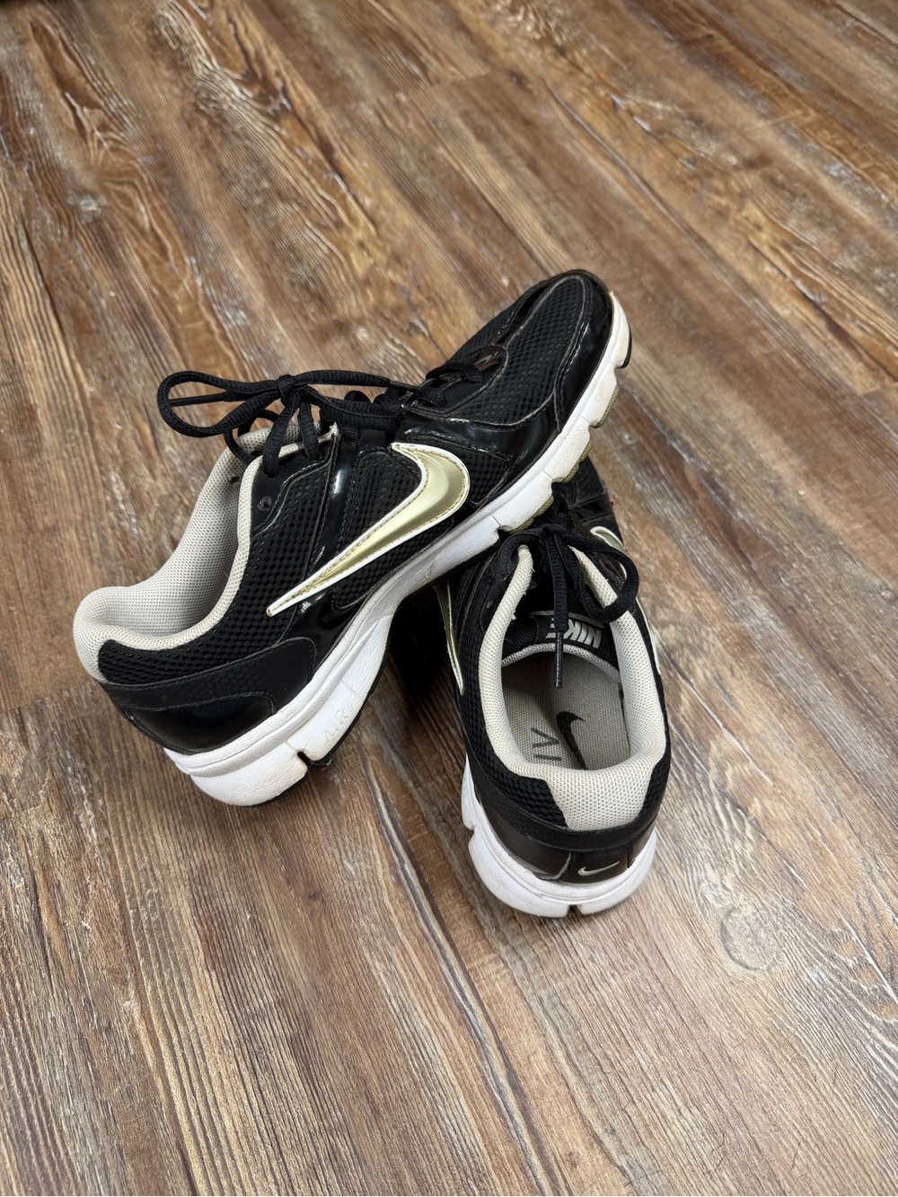 Y2K Nike Air Max sneakers in black, gold & white
